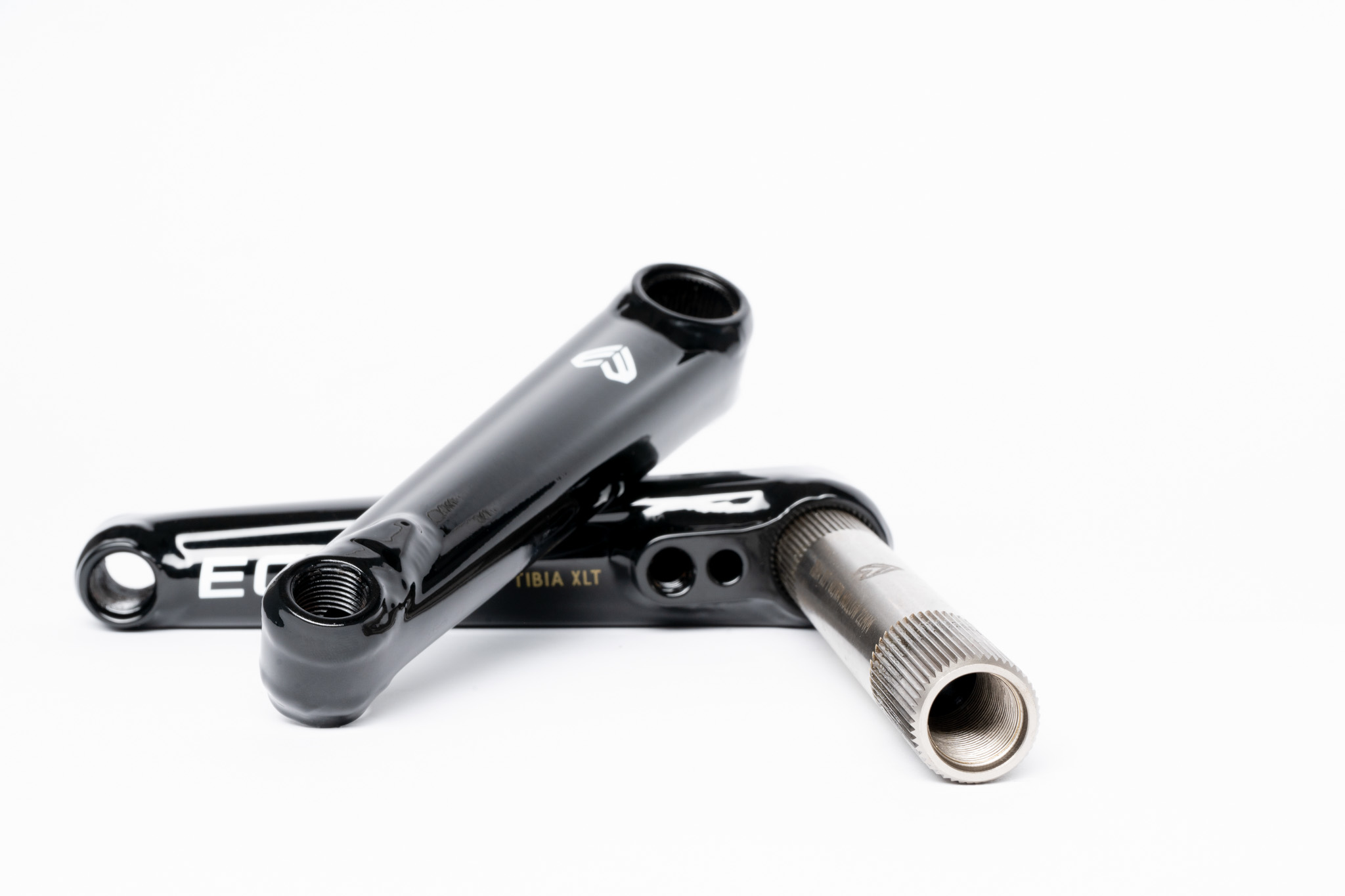 自転車 BMX ECLAT MID BBセット スピンドル径22mm BLACK 自転車 BMX ECLAT MID BBセット スピンドル径22mm BLACK - メルカリ